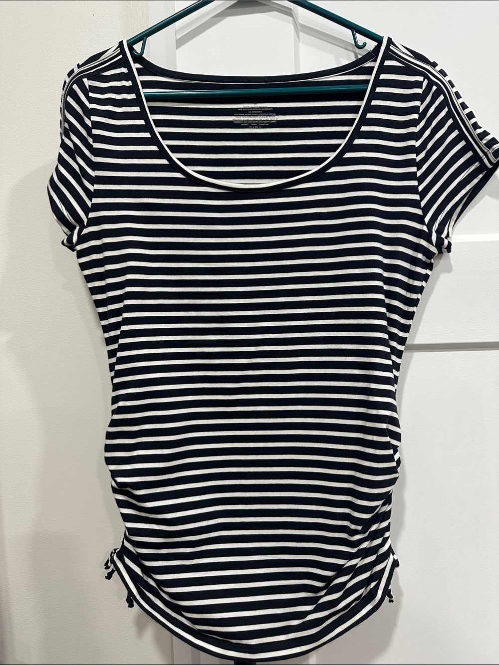 Ann Taylor Black & White Striped Scoop Neck Short Sleeve Top
